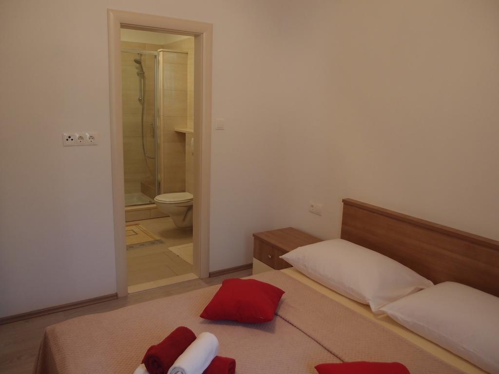 Apartments Kadulja Trogir Zimmer foto